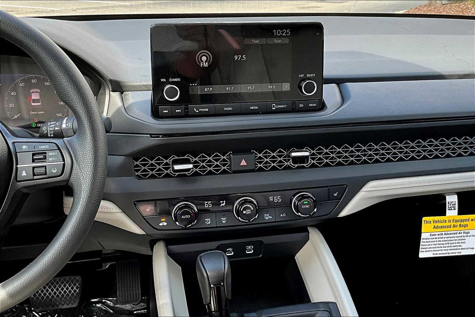 New 2025 Honda Accord SE image 6