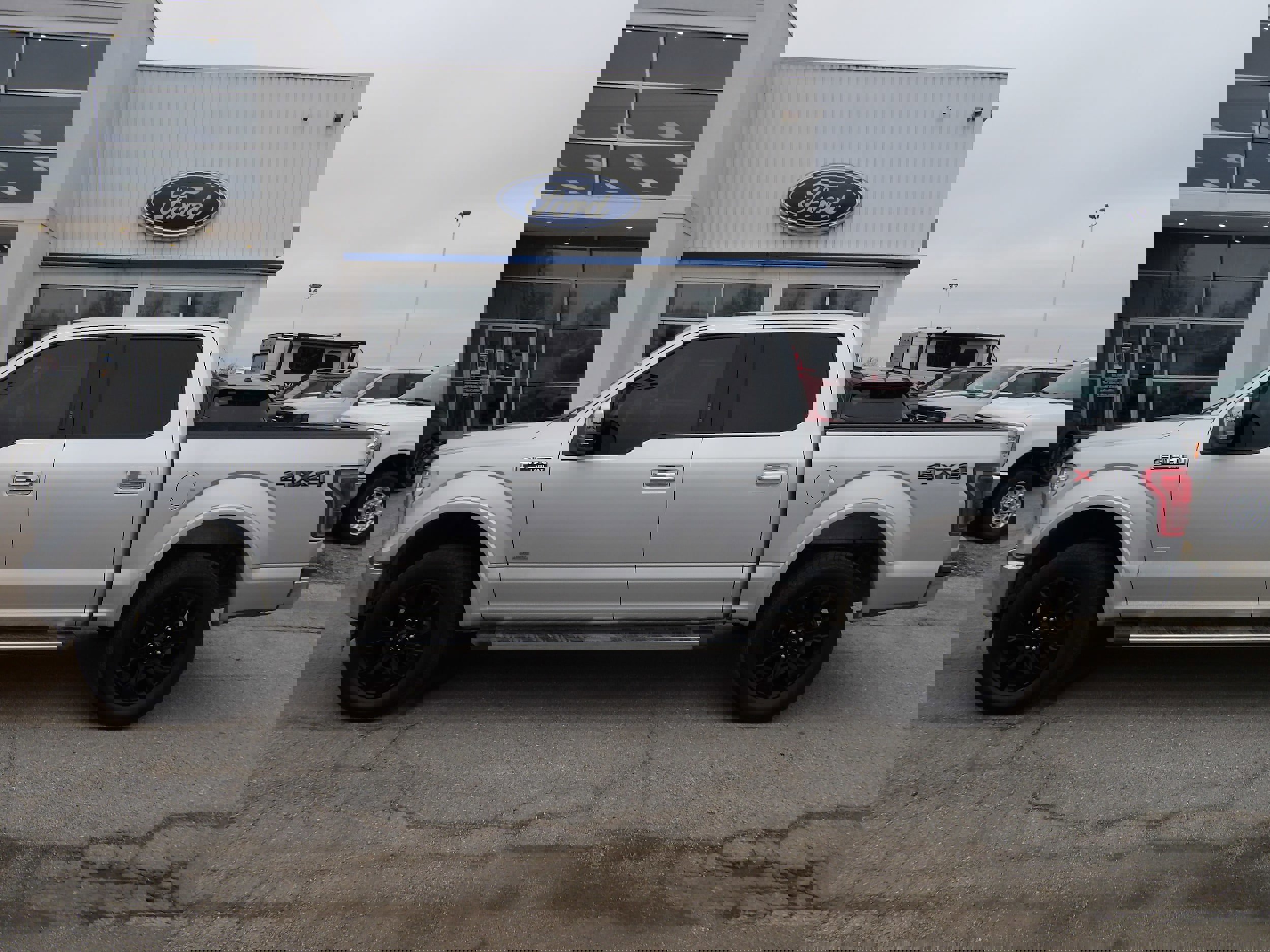 Used 2017 Ford F150 Lariat w/ Equipment Group 502A Luxury