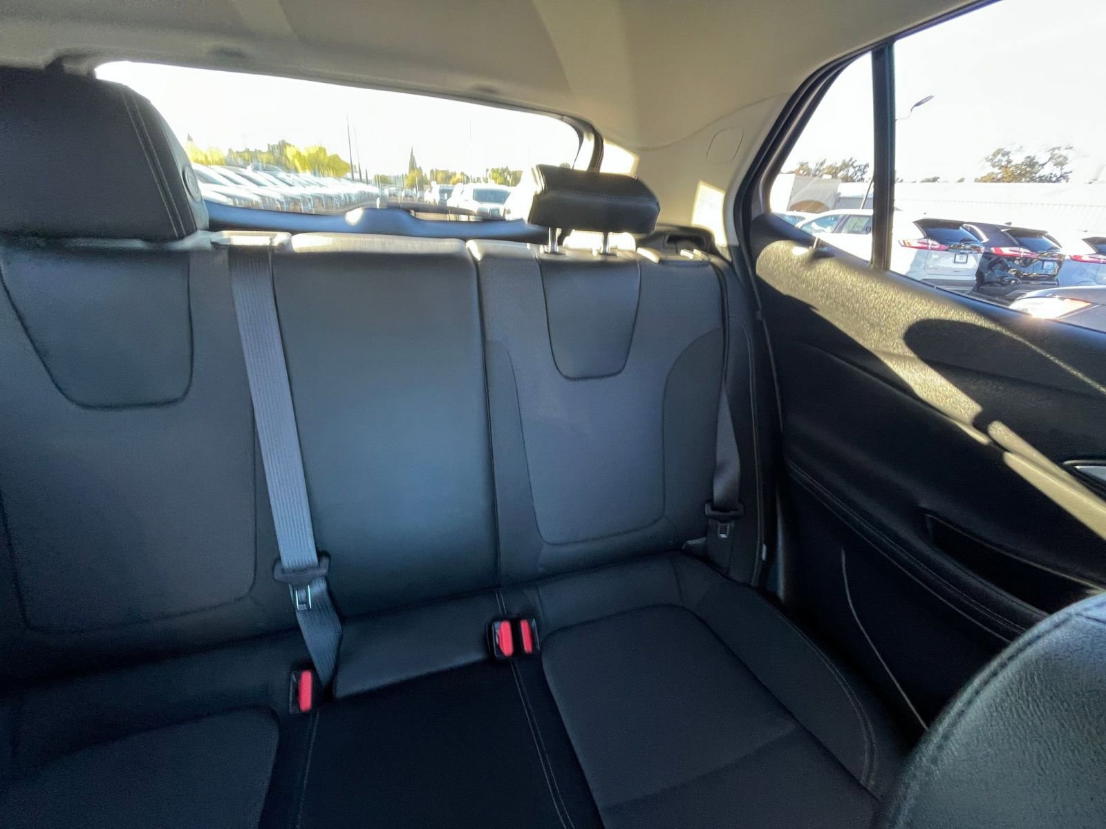 Used 2025 Buick Encore GX Preferred image 35