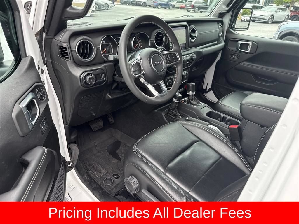 Used 2023 Jeep Wrangler Unlimited Sahara w/ Safety Group AWD/4WD image 9