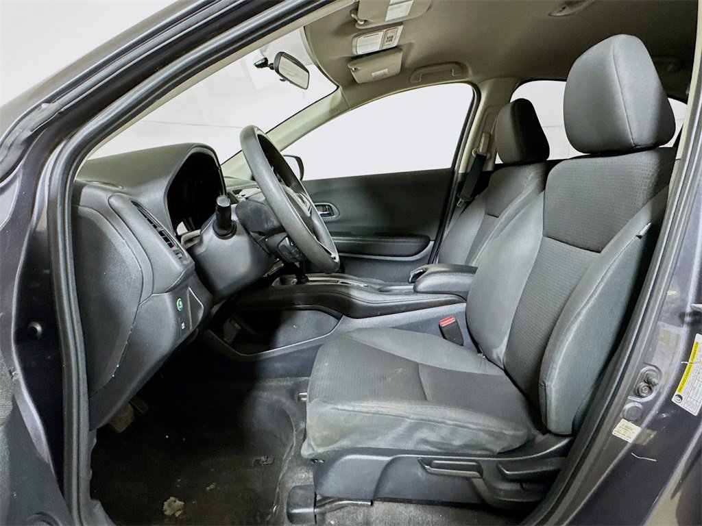 Used 2019 Honda HR-V LX image 17