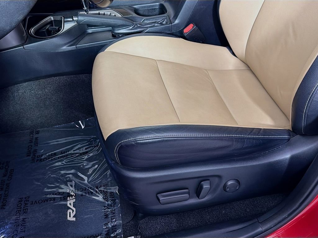 Used 2016 Toyota RAV4 Limited w/ Advanced Technology Package image 22