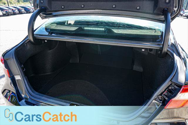 Used 2018 Toyota Camry LE w/ Moonroof Package FWD image 38