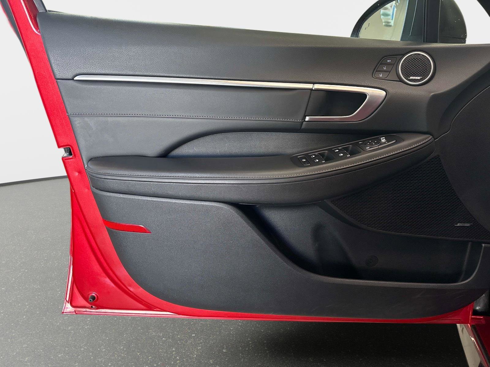 Used 2020 Hyundai Sonata Limited image 18