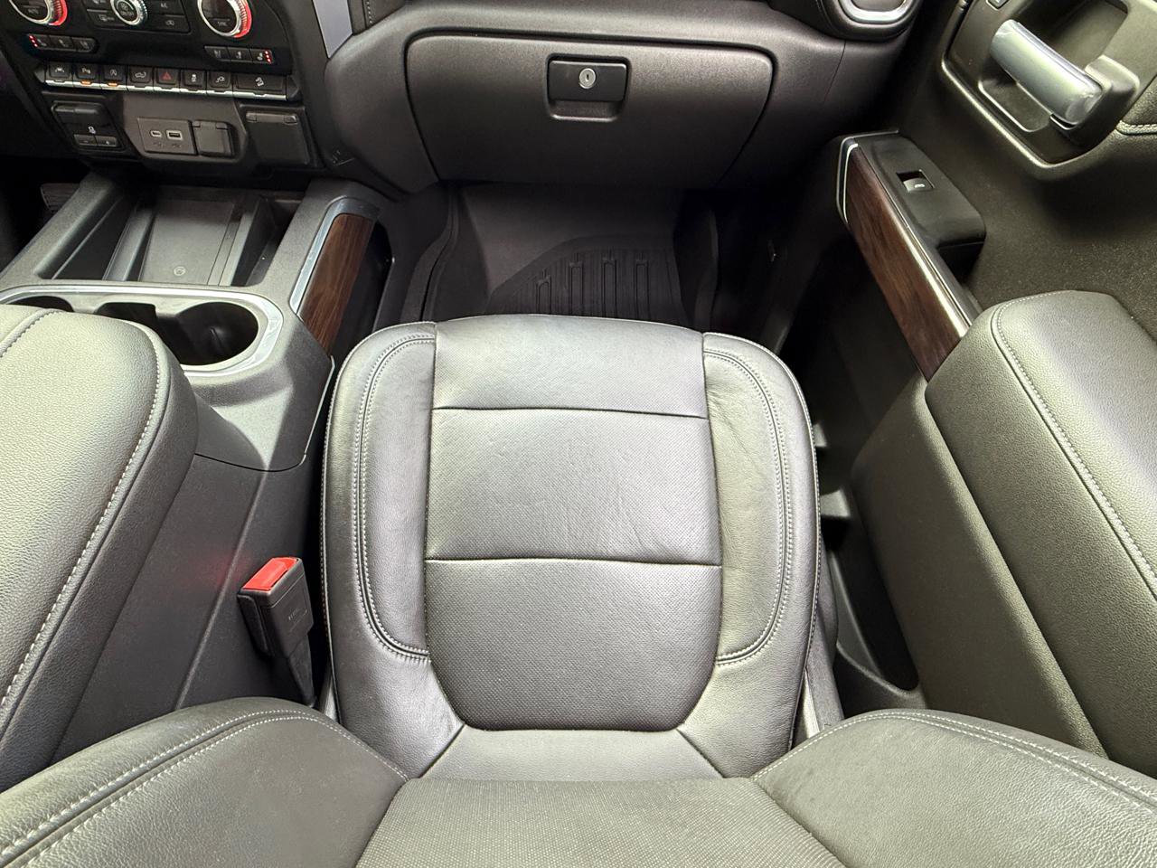 Used 2019 GMC Sierra 1500 SLT w/ SLT Premium Plus Package image 32