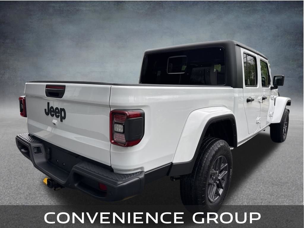 Used 2024 Jeep Gladiator Sport AWD/4WD image 6