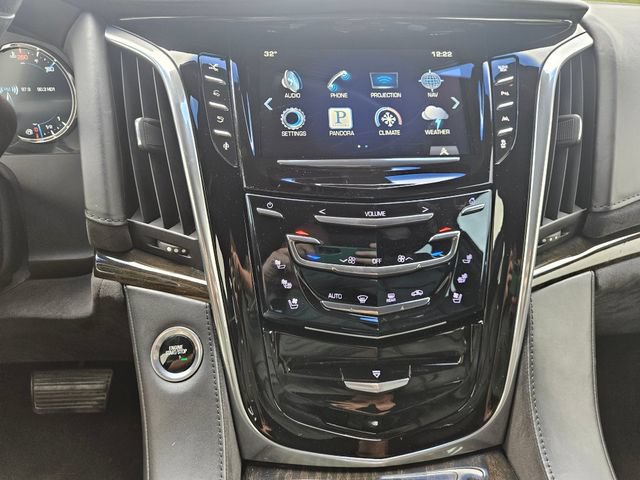Used 2016 Cadillac Escalade Platinum RWD image 18