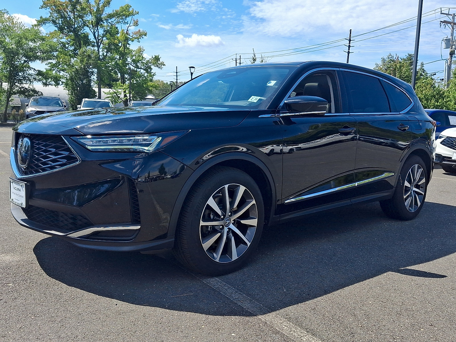 Certified 2026 Acura MDX w/ Technology Package FWD image 3