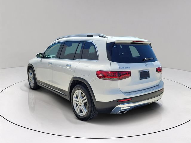 Used 2023 Mercedes-Benz GLB 250 image 4