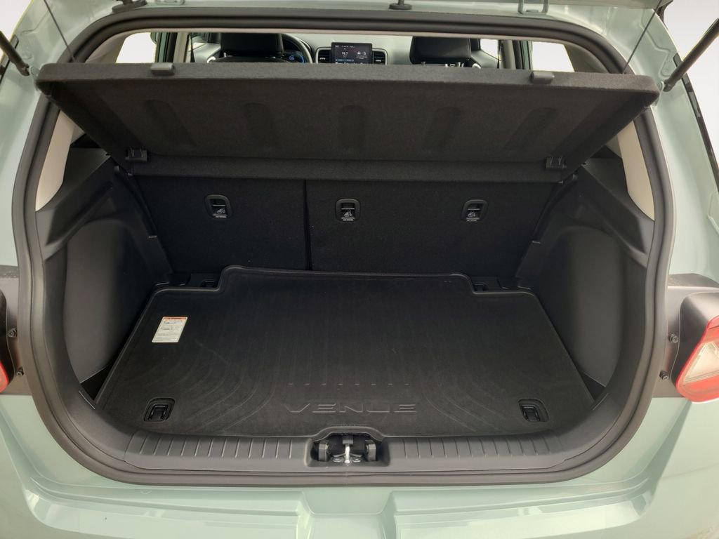 New 2026 Hyundai Venue SEL FWD image 17