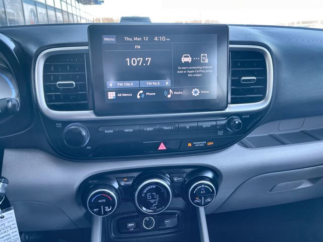 Used 2023 Hyundai Venue SEL w/ Cargo Package image 13