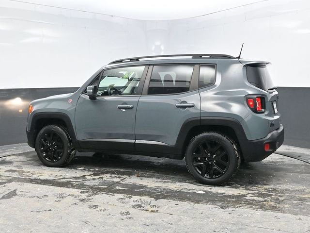 Used 2018 Jeep Renegade Altitude image 4