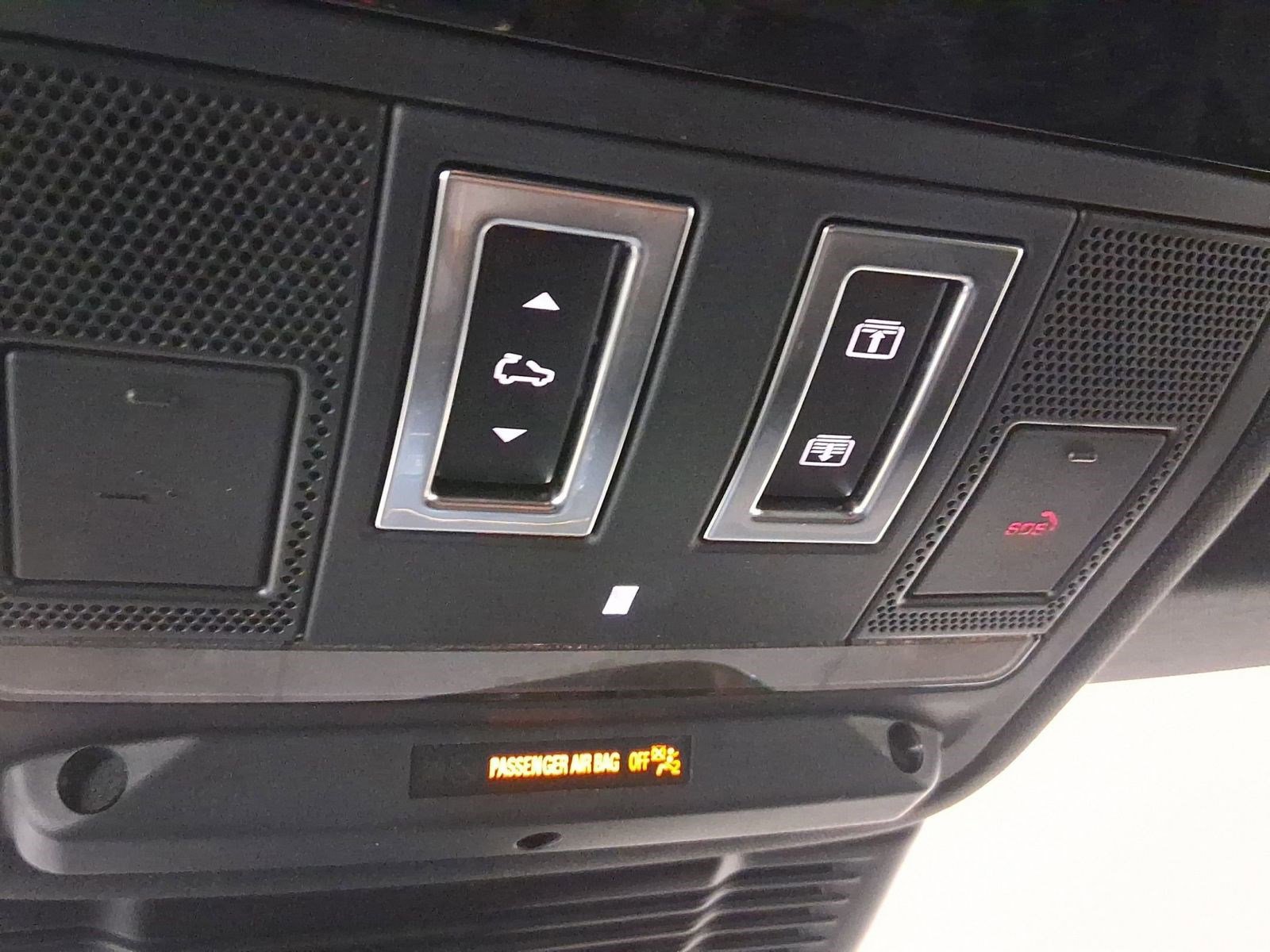 Used 2025 Land Rover Range Rover Evoque S image 17