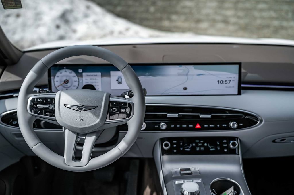 Used 2026 Genesis GV70 2.5T Advanced image 24