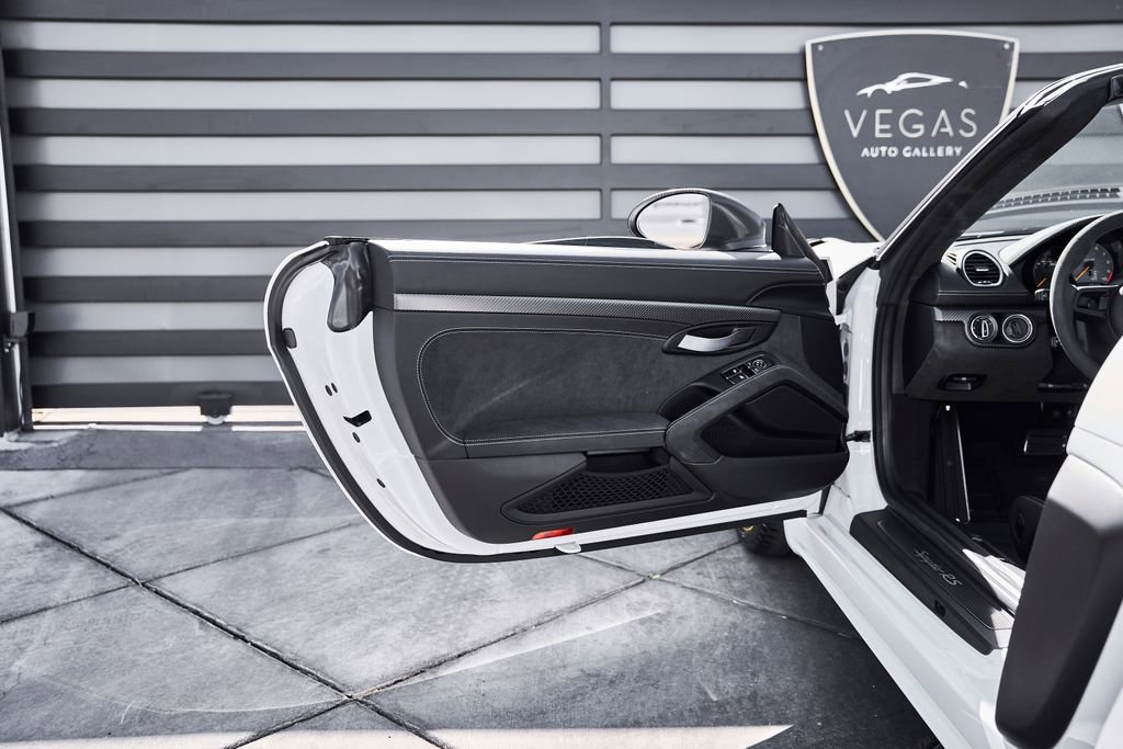 Used 2025 Porsche 718 Boxster Spyder RS RWD image 35