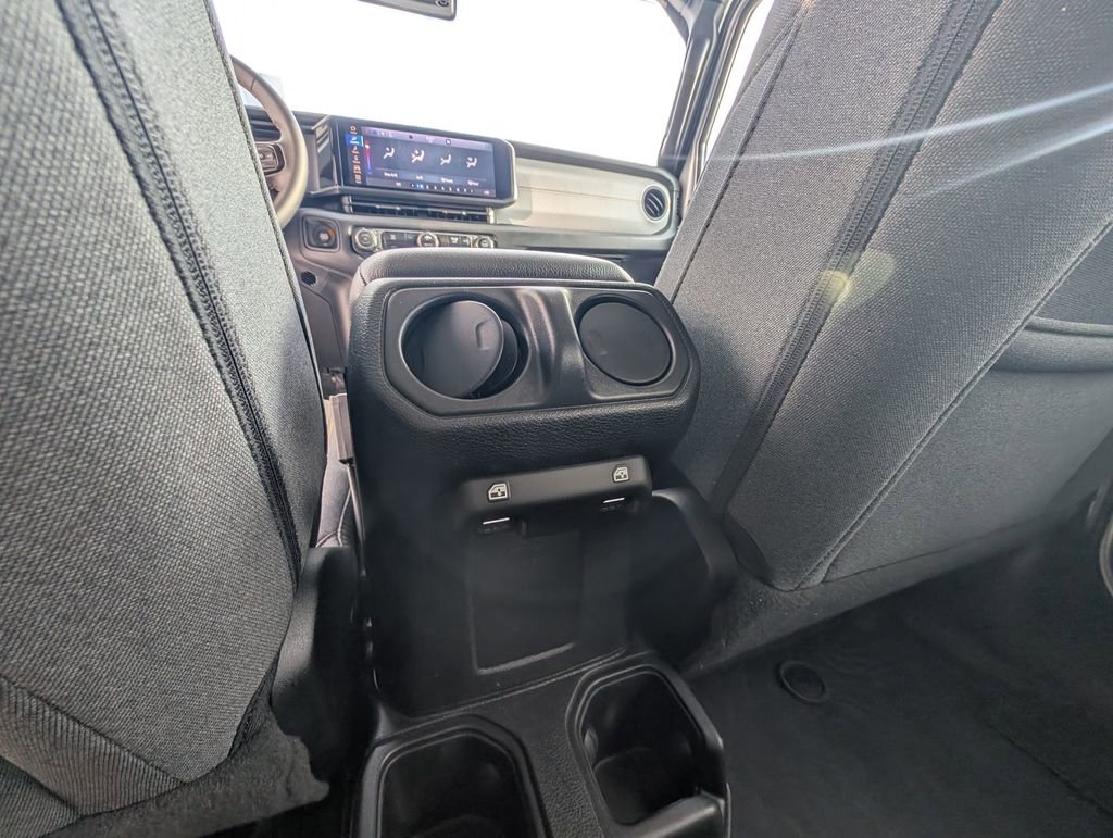 Used 2024 Jeep Wrangler Sport S image 38