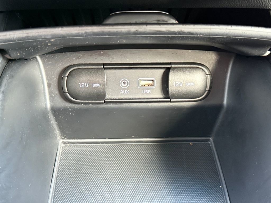 Used 2019 Kia Sorento S image 17