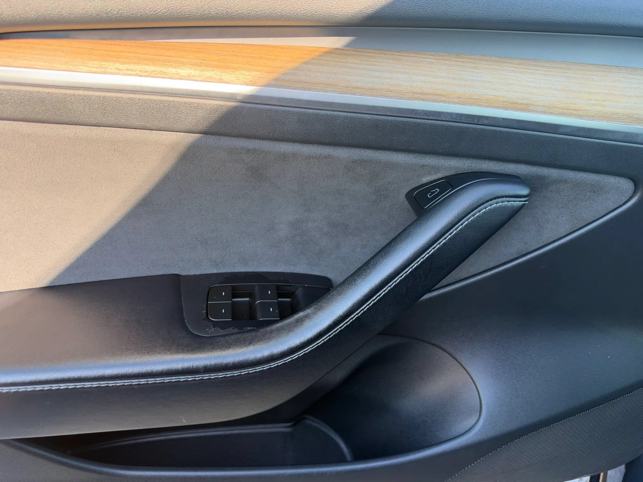 Used 2022 Tesla Model 3 Standard Range RWD image 22