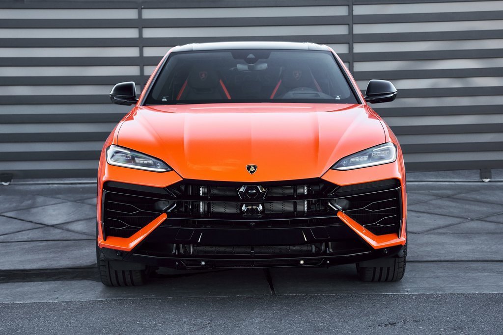 Used 2025 Lamborghini Urus SE image 13