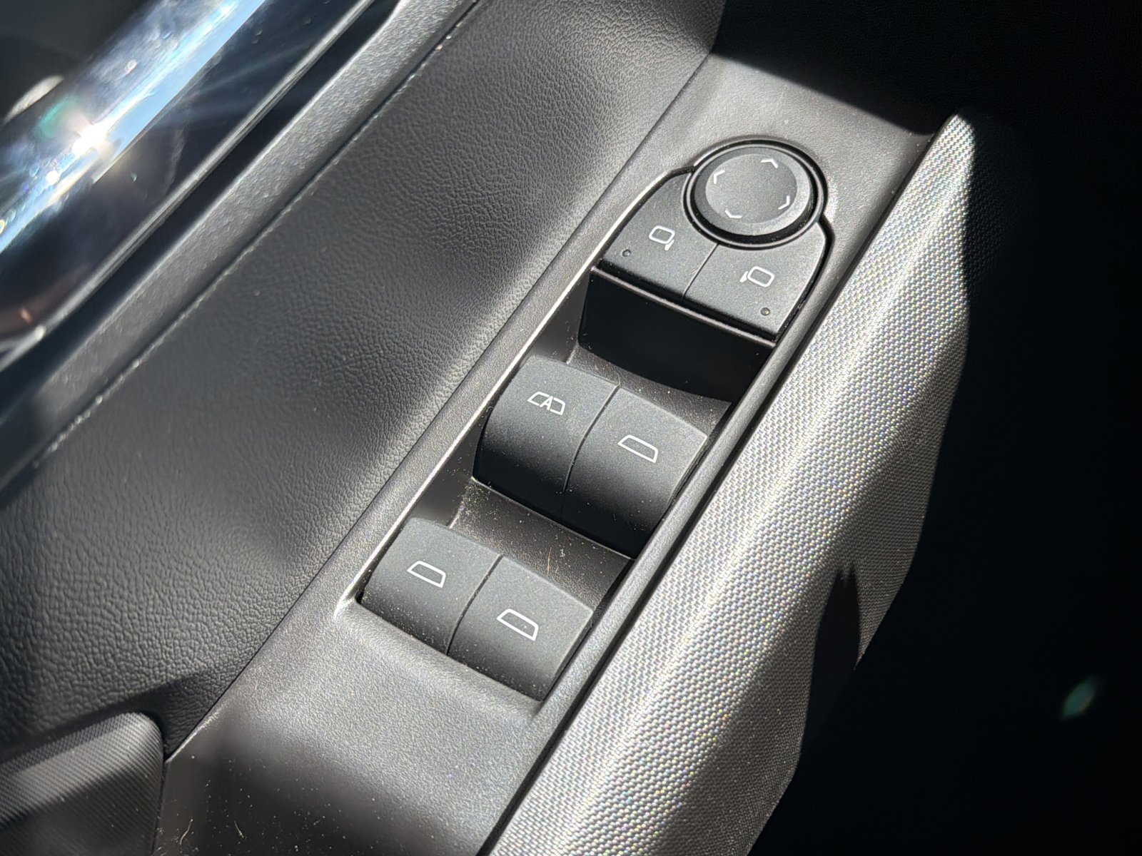 Used 2024 GMC Canyon Elevation w/ Convenience Package image 22