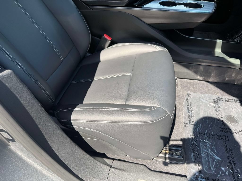 Used 2024 Cadillac Lyriq Tech w/ Driver Assist Package AWD/4WD image 15