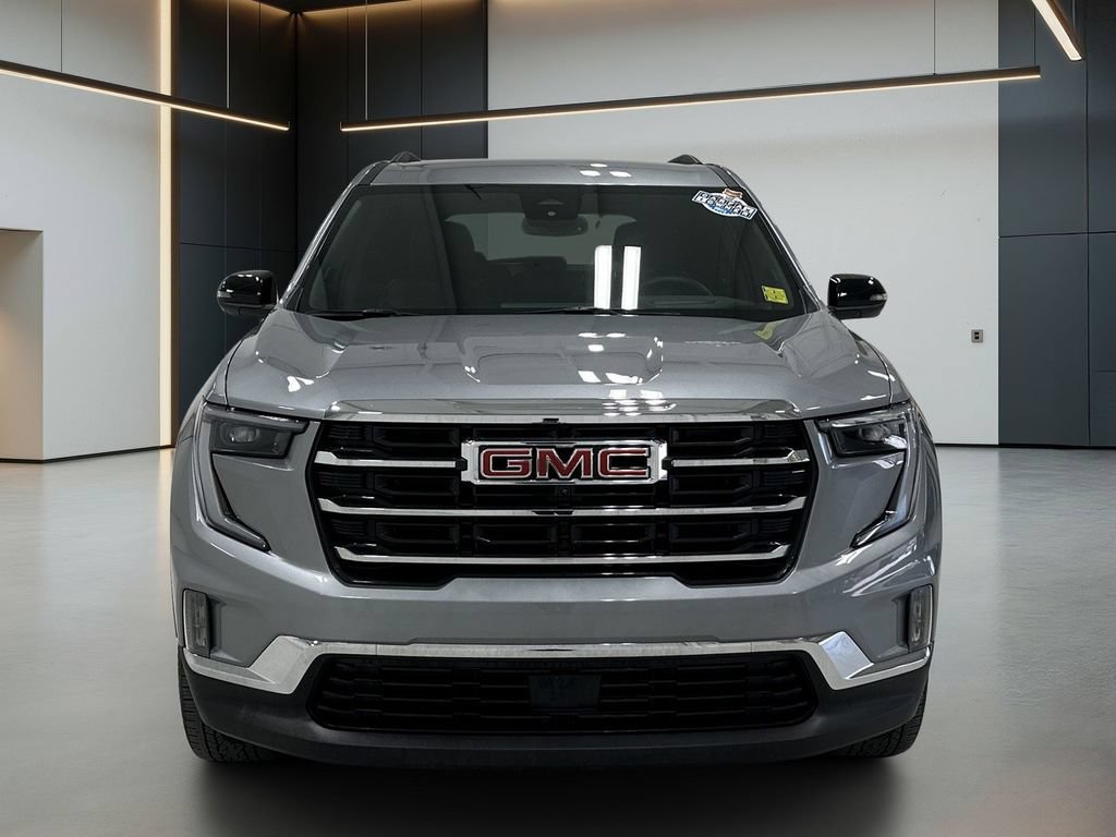 Used 2024 GMC Acadia Elevation w/ Luxury Package FWD image 9