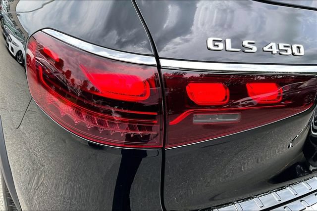 Used 2026 Mercedes-Benz GLS 450 4MATIC image 25