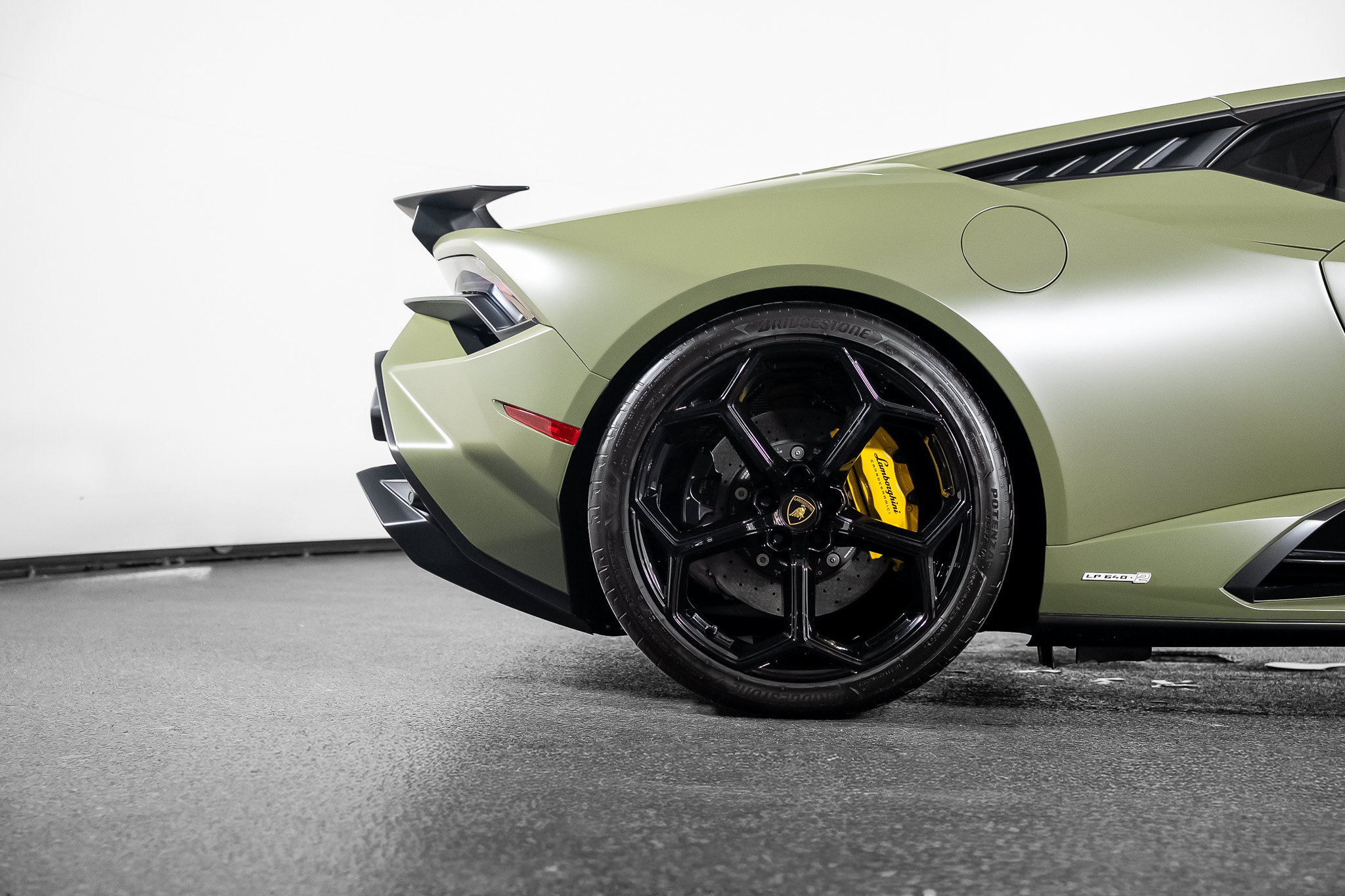 Used 2023 Lamborghini Huracan Tecnica RWD image 30