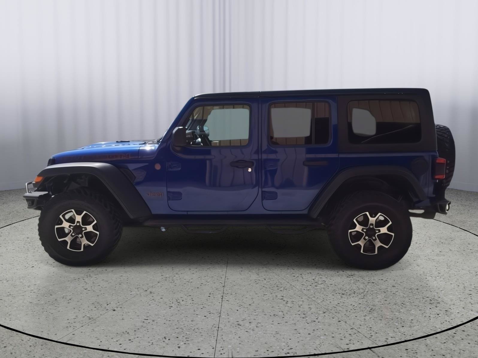 Used 2018 Jeep Wrangler Unlimited Rubicon AWD/4WD image 2