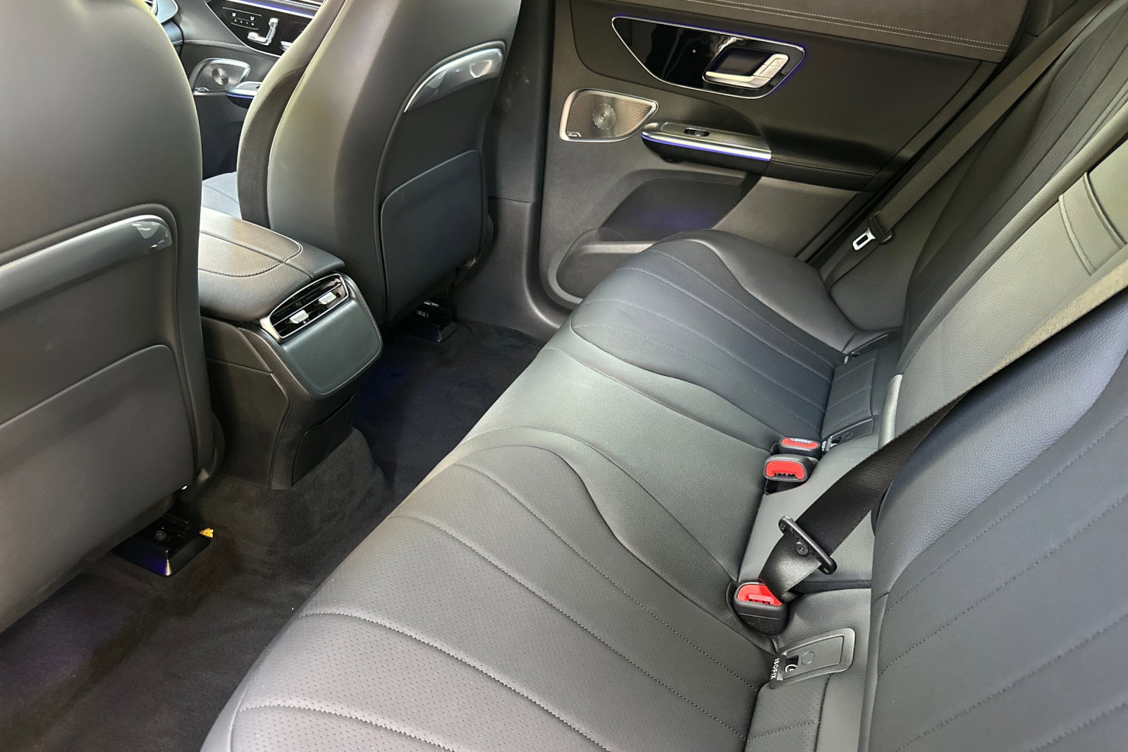 New 2025 Mercedes-Benz EQE 350+ 4MATIC SUV image 28