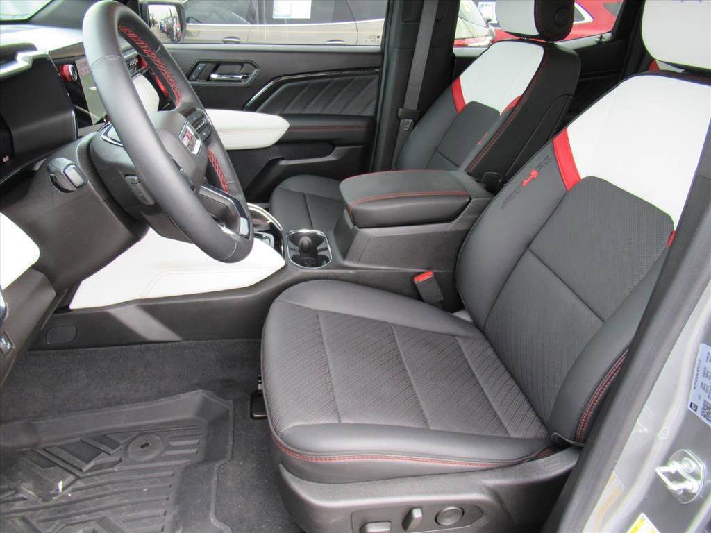 Used 2024 GMC Canyon AT4X w/ AT4X AEV Edition AWD/4WD image 15