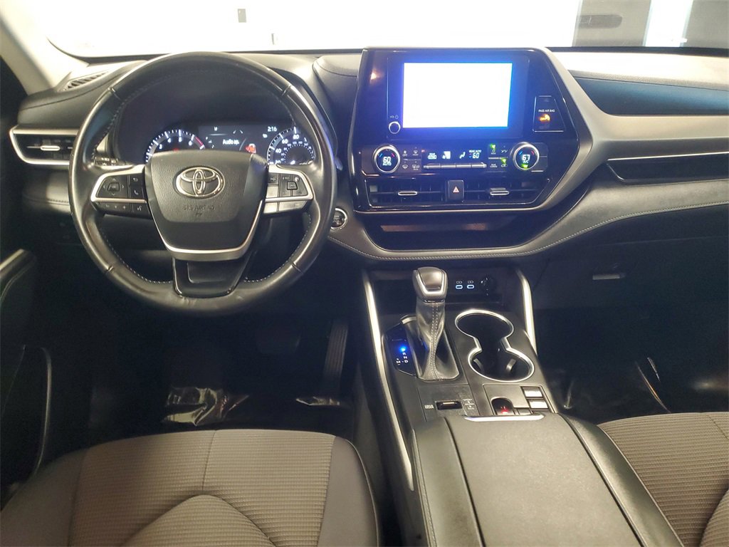 Used 2023 Toyota Highlander LE image 10