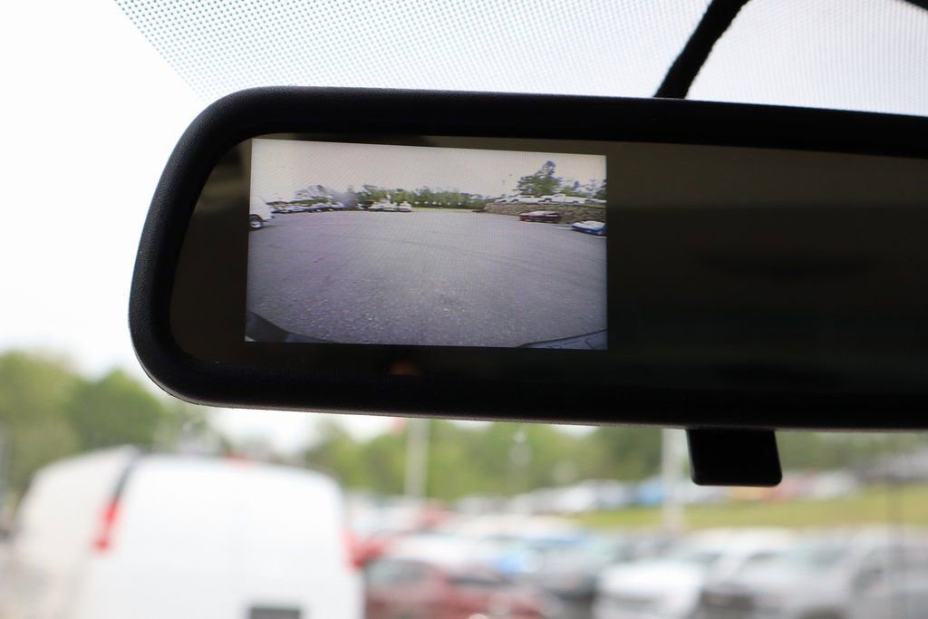 New 2025 Chevrolet Express 3500 w/ Chrome Appearance Package image 9