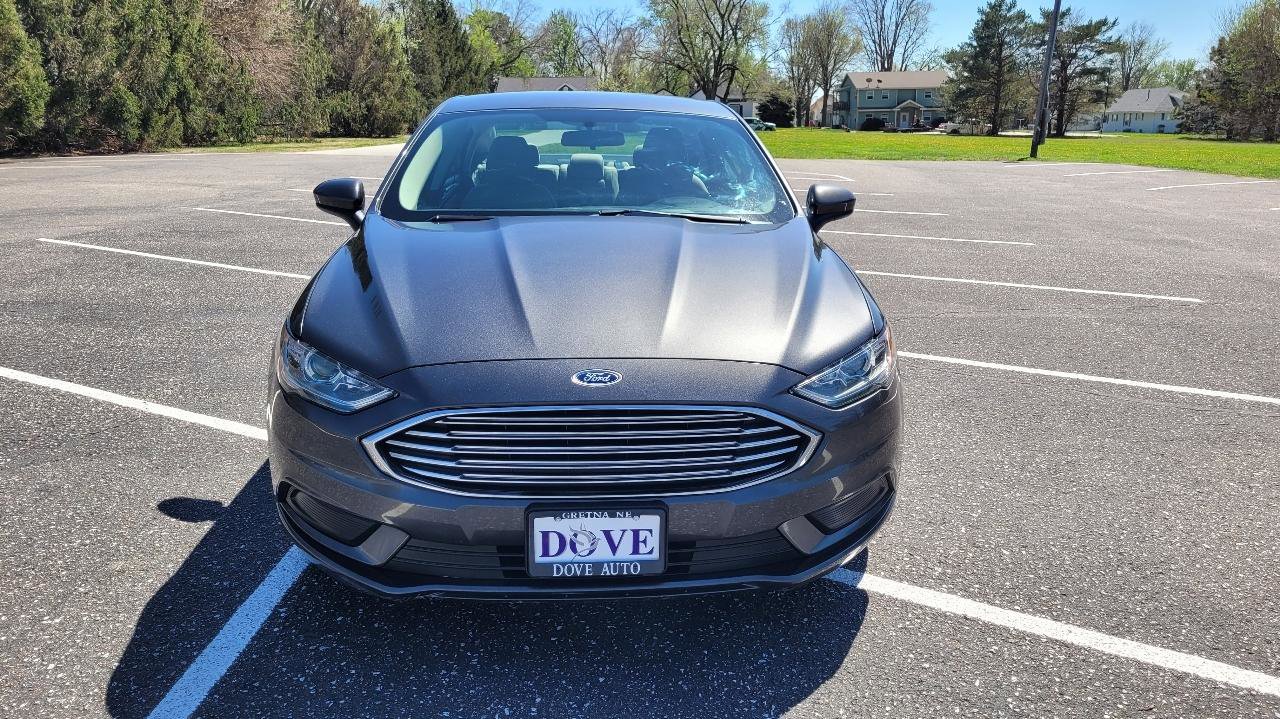 Used 2018 Ford Fusion S FWD image 4