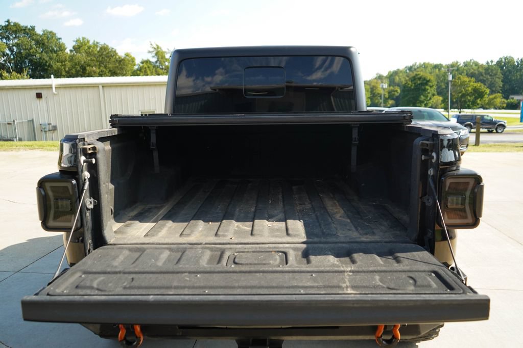 Used 2022 Jeep Gladiator Mojave w/ Cold Weather Group AWD/4WD image 16