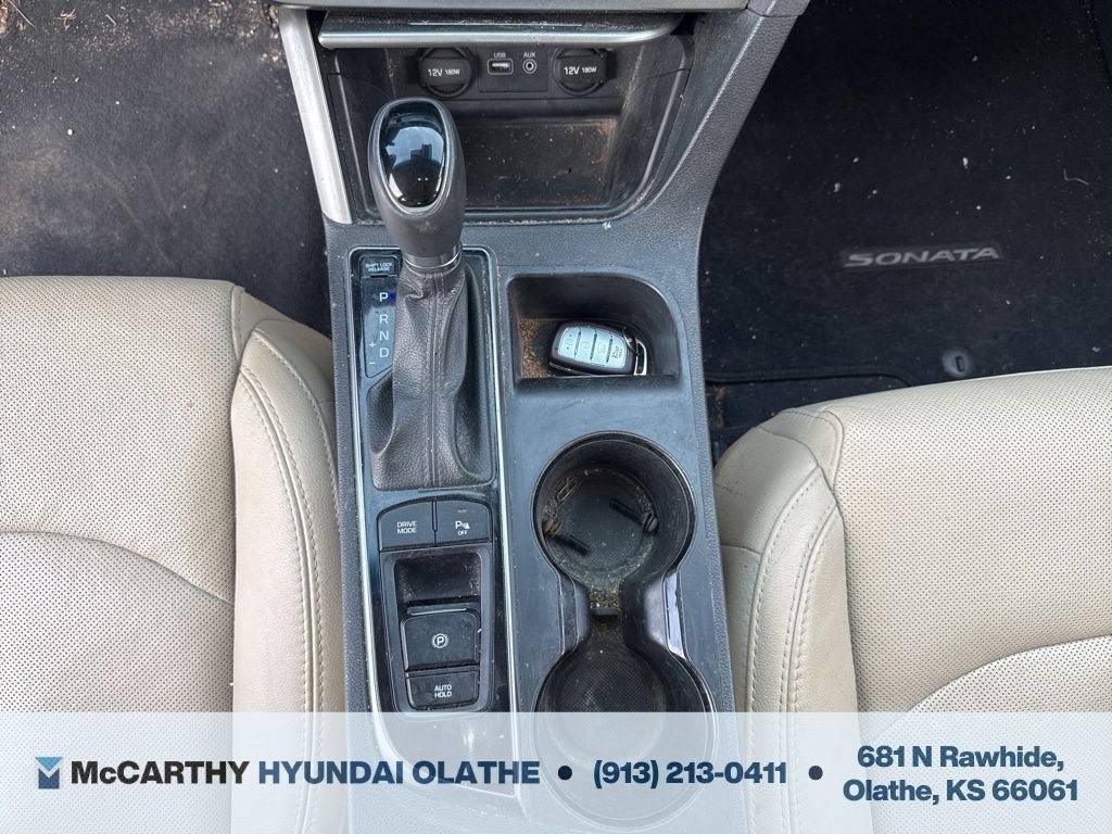 Used 2016 Hyundai Sonata Limited w/ Option Group 05 FWD image 9