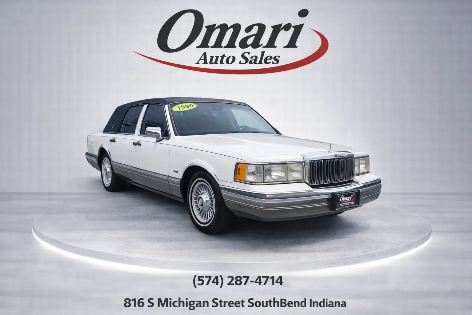 Used 1990 Lincoln Town Car Signature RWD image 1