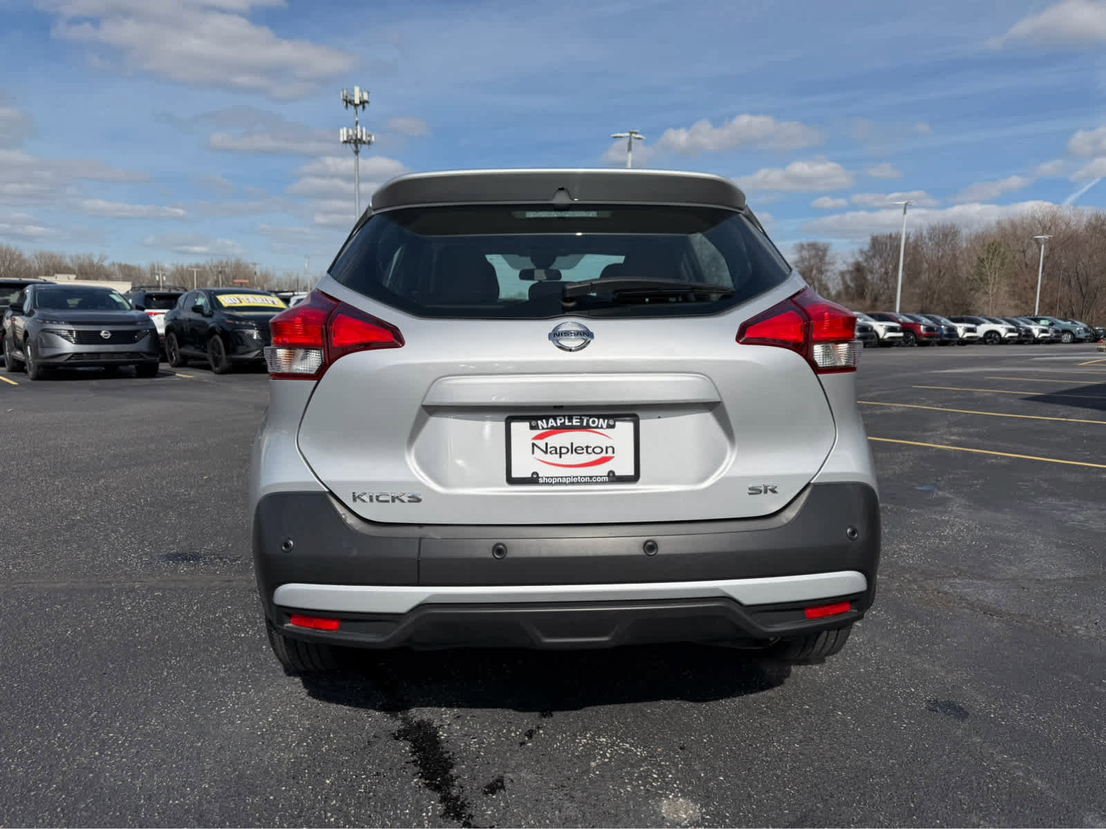 Used 2020 Nissan Kicks SR w/ SR Premium Package image 6