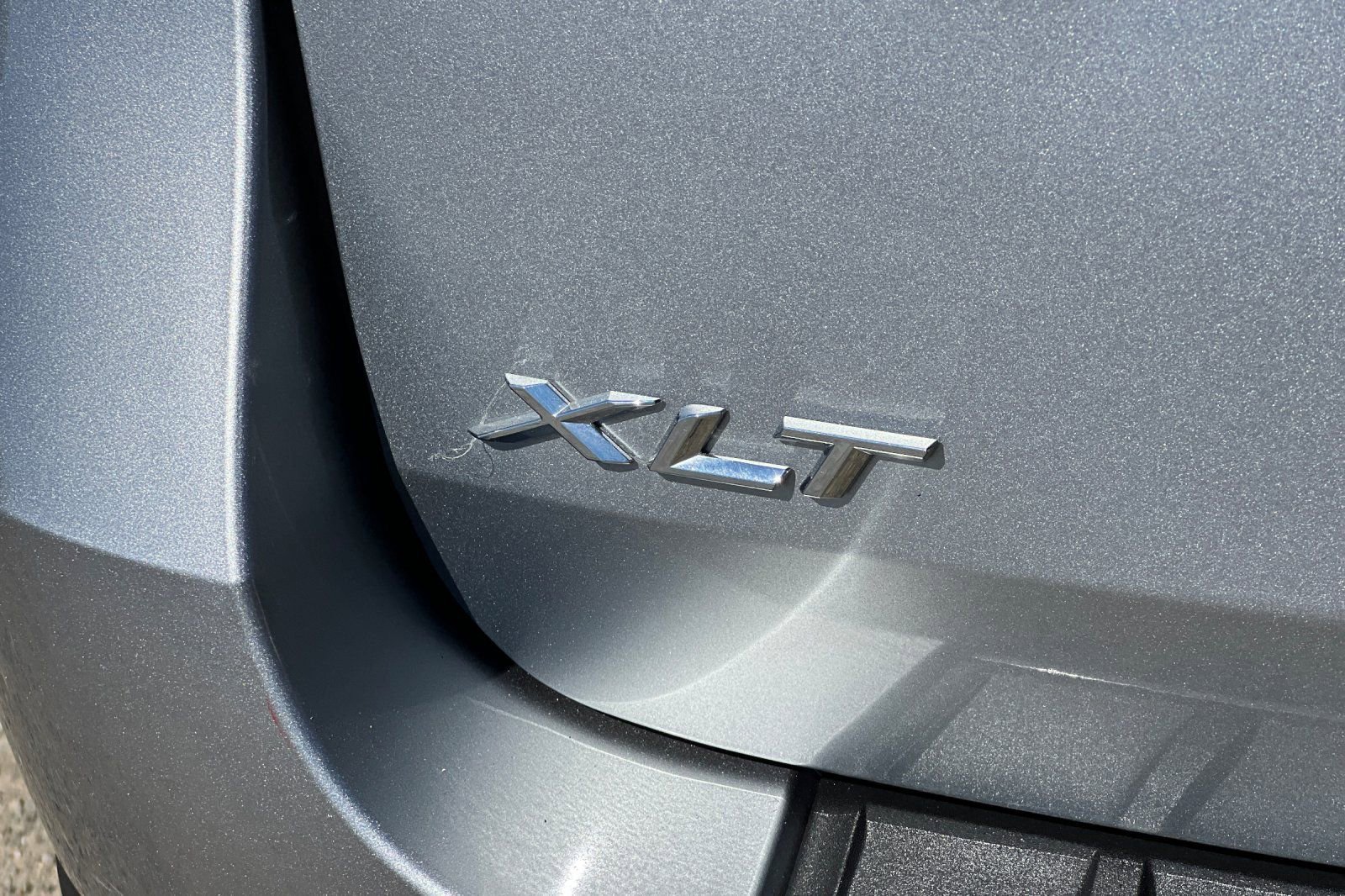 Certified 2023 Ford Explorer XLT w/ Equipment Group 202A image 28