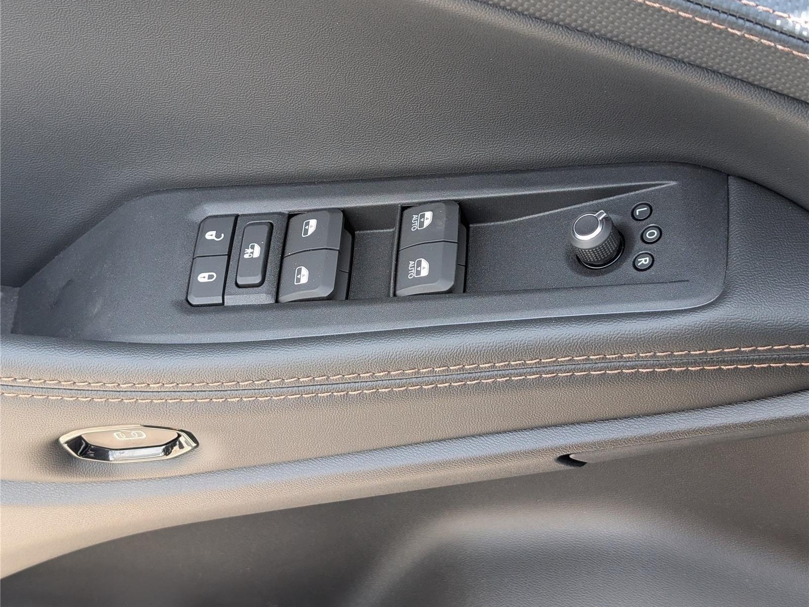 New 2026 Jeep Cherokee Limited AWD/4WD image 17