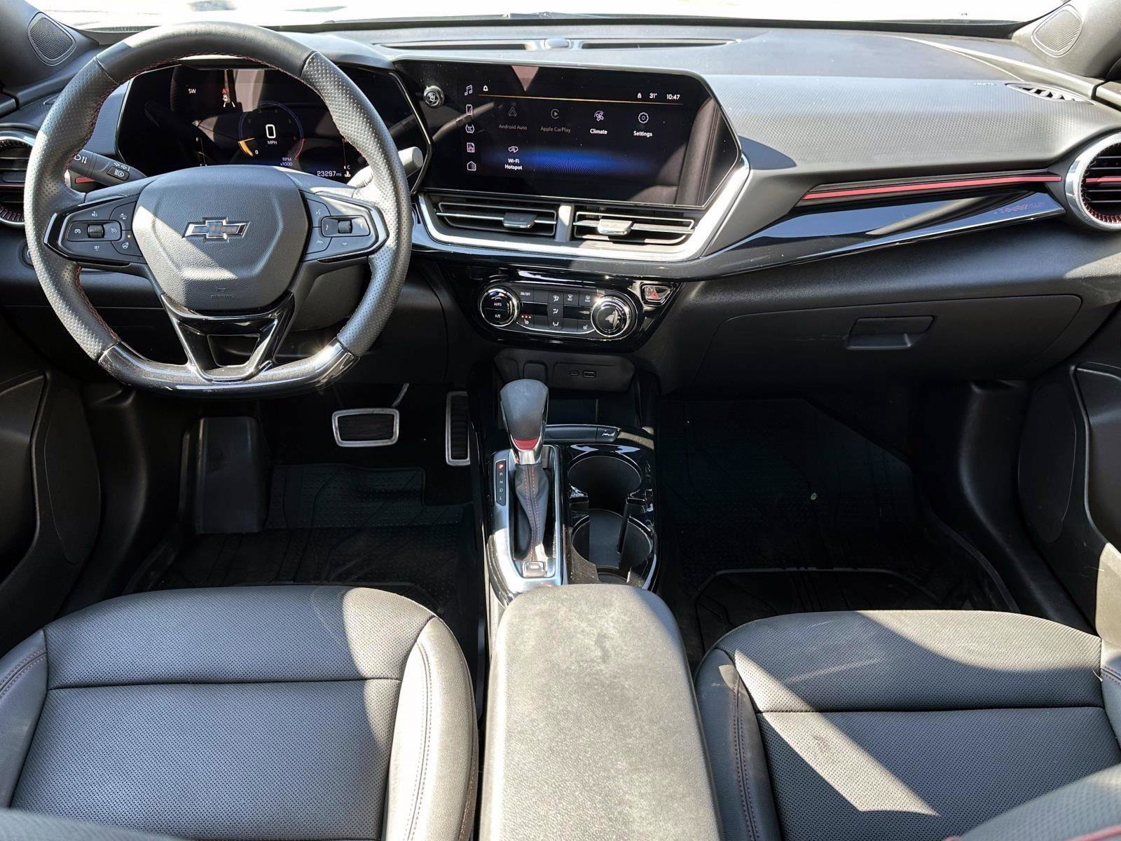 Certified 2024 Chevrolet Trax RS w/ Driver Confidence Package image 13