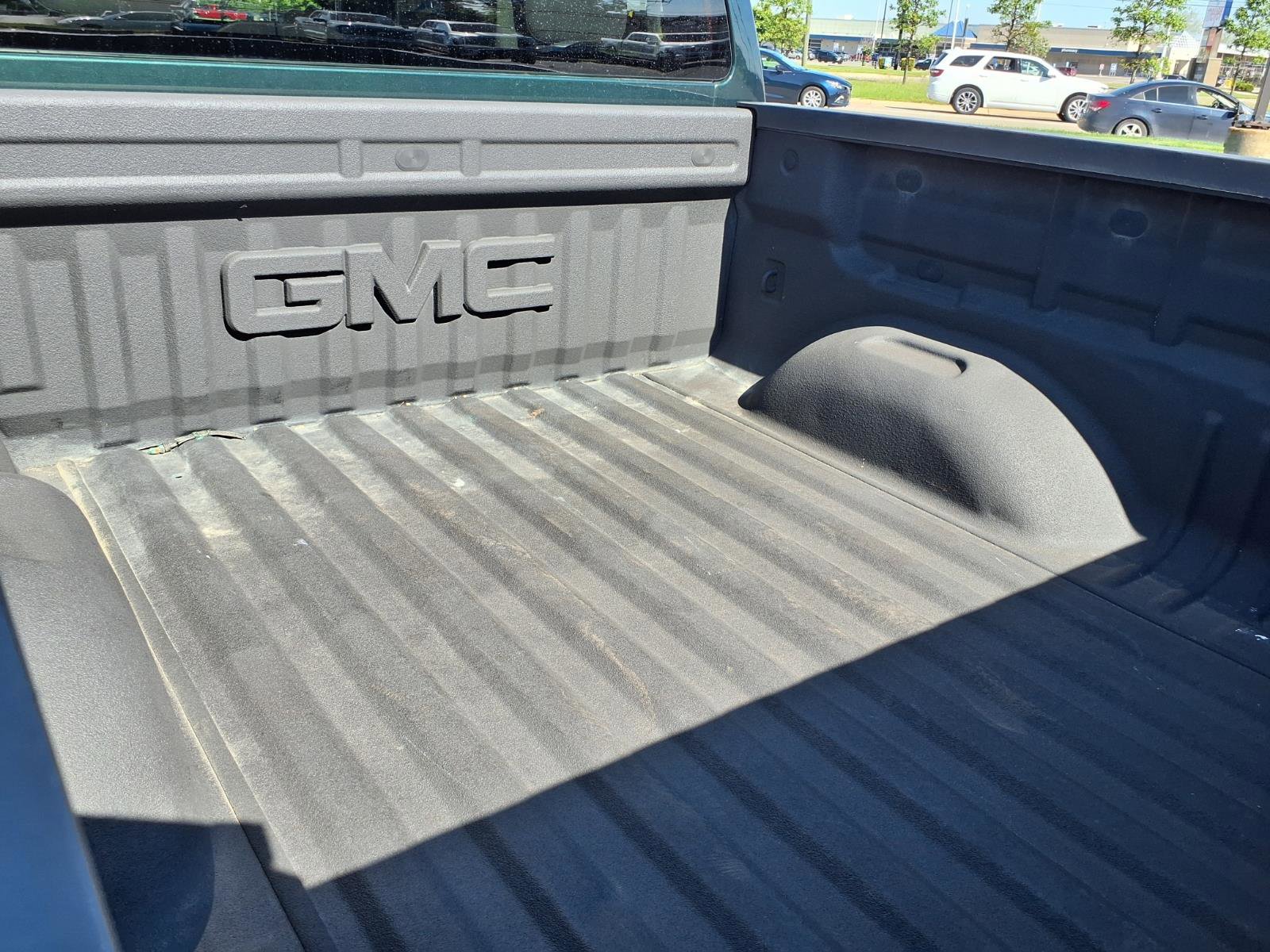 Used 2016 GMC Canyon 2WD Crew Cab w/ Convenience Package image 19