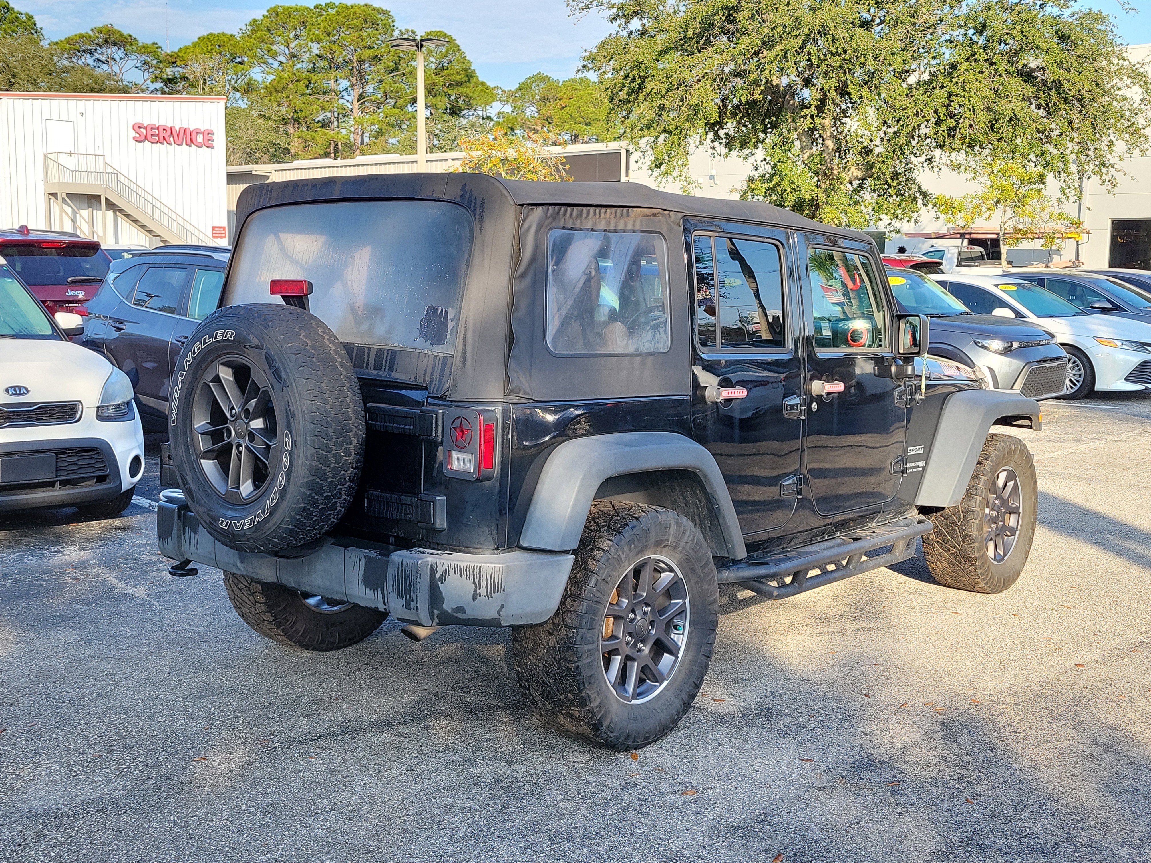 Used 2018 Jeep Wrangler Unlimited Sport w/ Connectivity Group image 6
