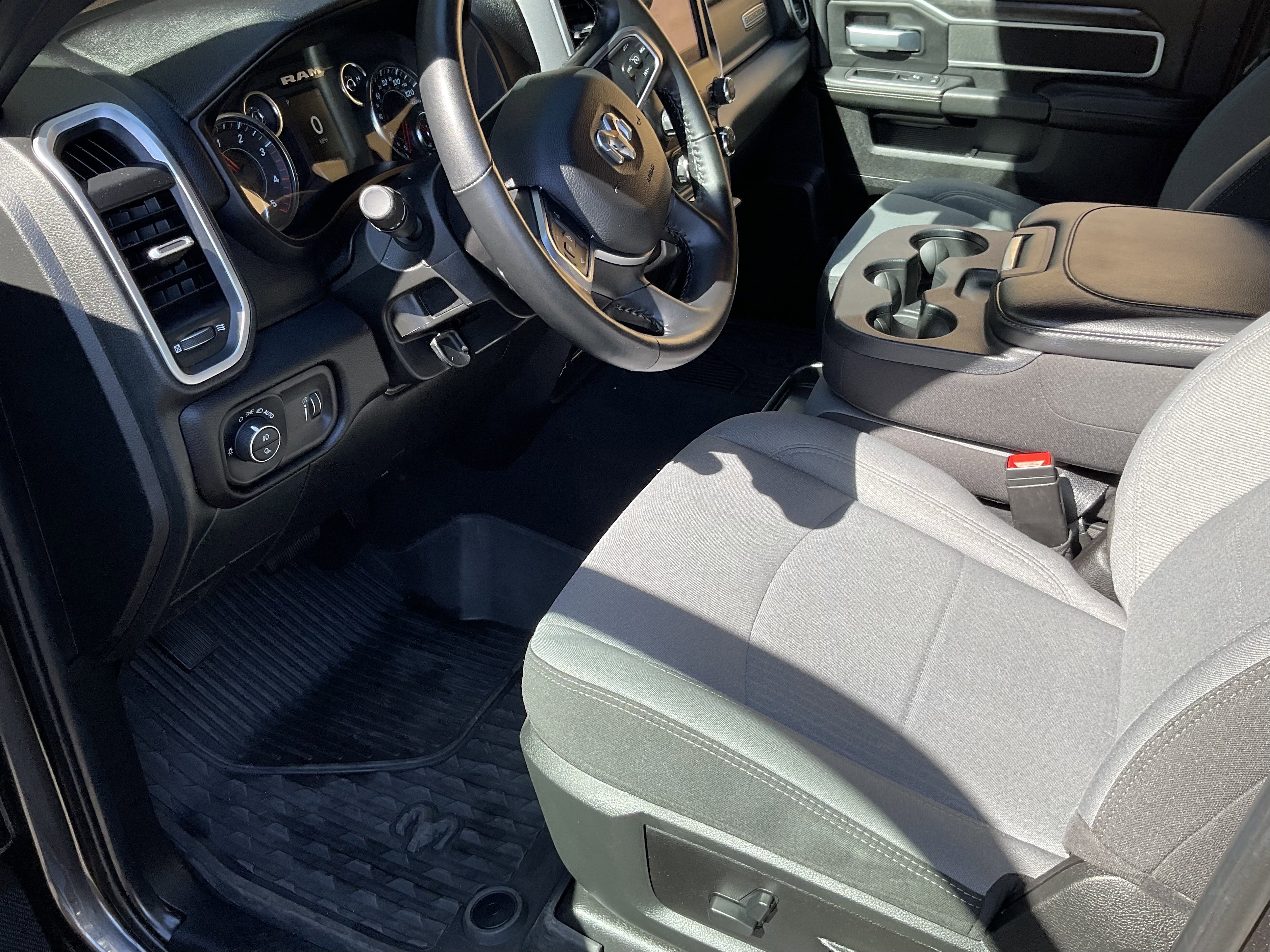 Used 2024 RAM 3500 Big Horn image 22