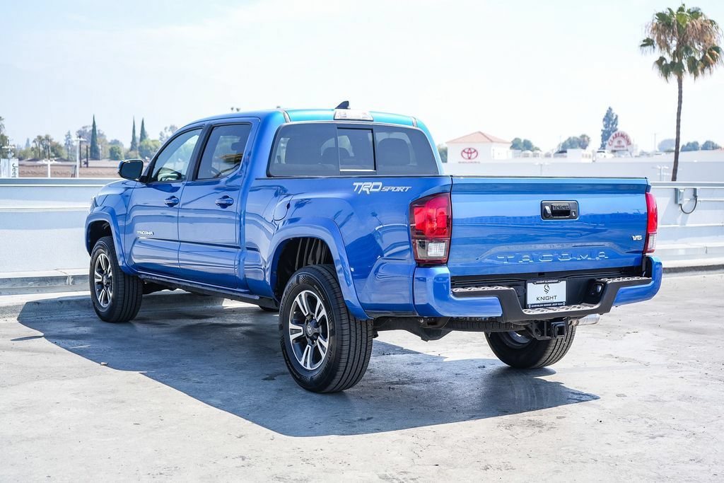 Used 2018 Toyota Tacoma TRD Sport RWD image 7