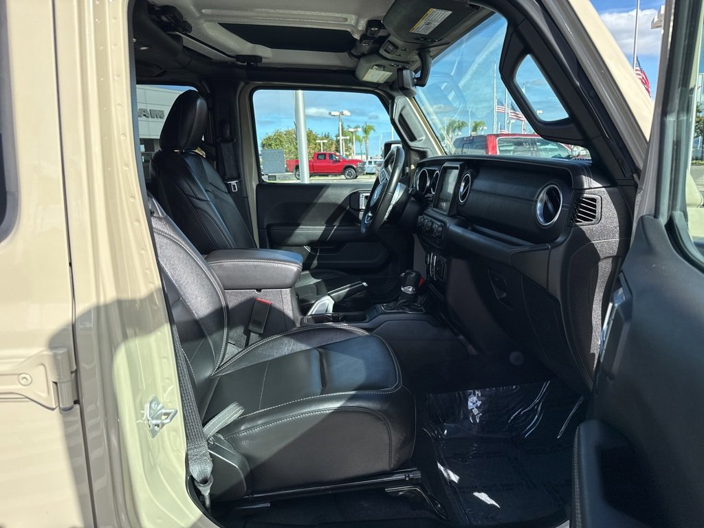 Used 2022 Jeep Wrangler Unlimited Sahara 4xe image 13