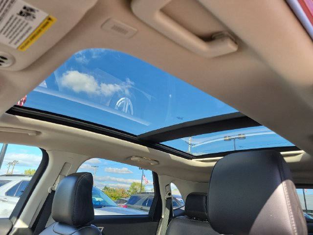 Certified 2024 Ford Edge SEL w/ Convenience Package AWD/4WD image 12