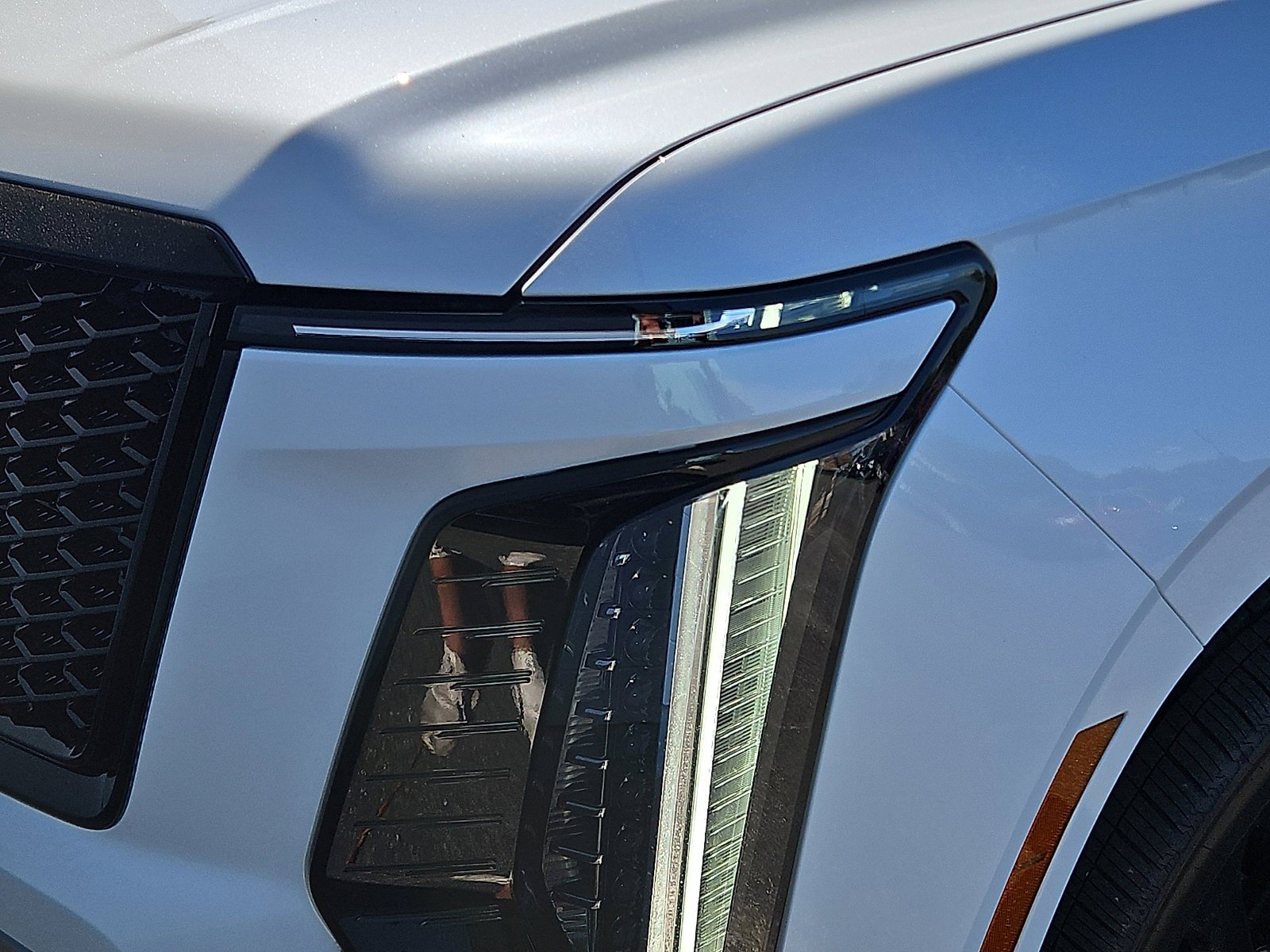 New 2026 Cadillac Escalade Platinum Sport w/ LPO, ONYX Package AWD/4WD image 7