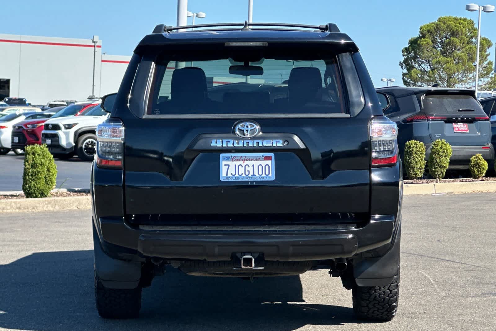Used 2015 Toyota 4Runner TRD Pro AWD/4WD image 8