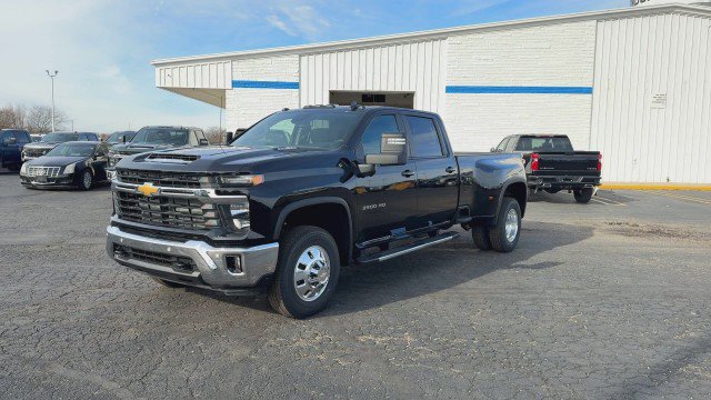 New 2026 Chevrolet Silverado 3500 LT w/ All Star Edition image 4